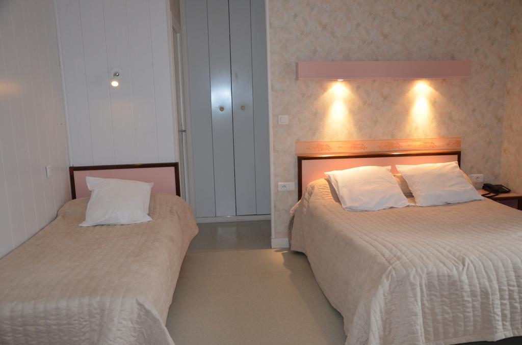 Logis Auberge De L'Allagnonette Saint-Poncy Esterno foto