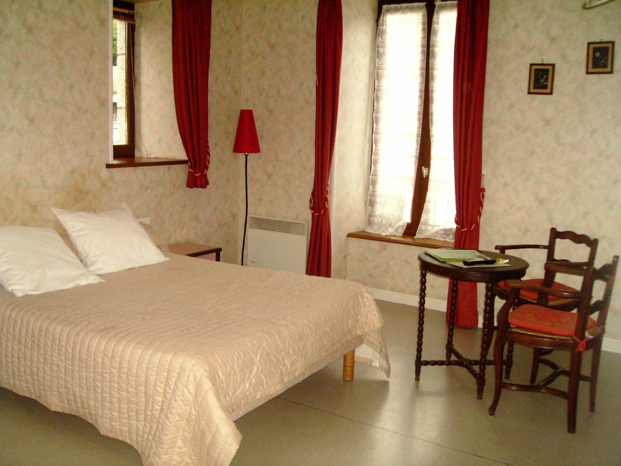 Logis Auberge De L'Allagnonette Saint-Poncy Esterno foto